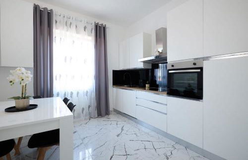 Free Parking Elmi - due passi dal Lago Maggiore - Foto 36