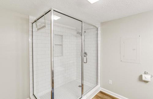 Greers Ferry Home with Fire Pit Near Shiloh Marina! - Photo 16