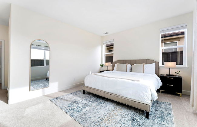 Stylish Sleek 4BR Nevada Home Near Downtown Reno - Foto 18