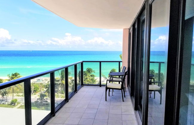 Alexander 702 3 Bedroom Apts by RedAwning - Foto 1