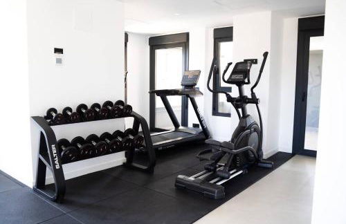 Apartamento H&M con Padel, Piscina y vistas al mar - Photo 16