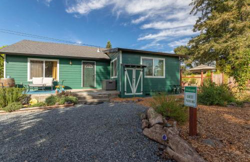 Charming dog-friendly home next to regional park - Foto 48