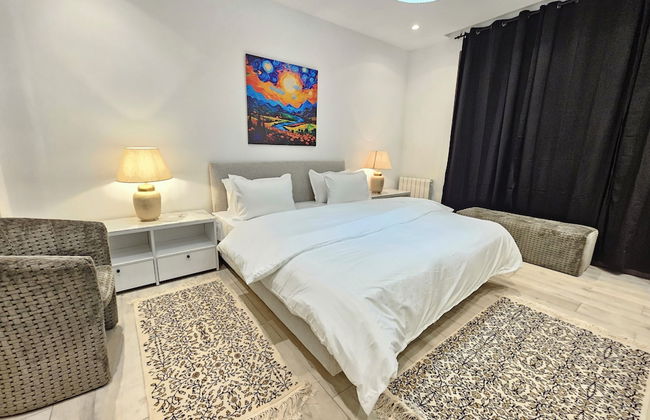 Stylish Luxe House with Garden Marsa - Foto 25