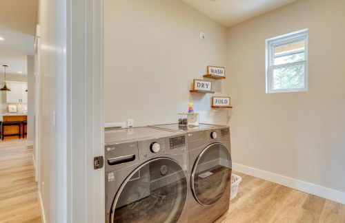 Spacious Donnelly Family Home with Private Hot Tub! - Foto 29