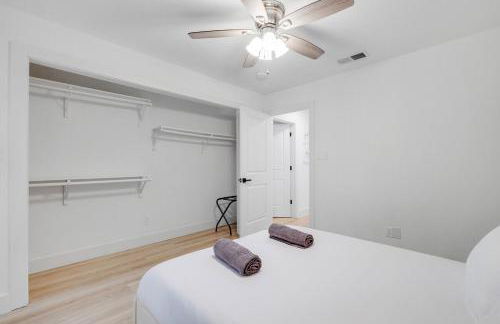 Superior 4BR 2BA Holiday Home with Hot Tub & Grill - Foto 25