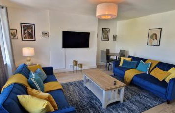 Chic 1BR Teddington Apartment Modern & Bright - Photo 36