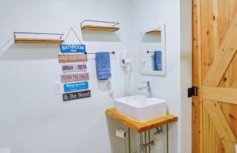 Happy Place near WEC , Natural Springs,Zip-Line - Photo 33