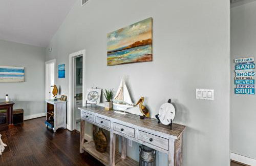 Sand Dollar Beachside 3BR Retreat, Ocean Views, Firepit & Pet Friendly - Foto 14