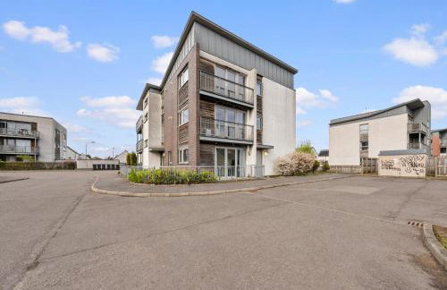 Modern Stirling Apartment - Free Parking - Photo 41
