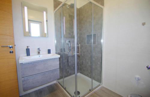 Villa with private pool in village Šišan - Foto 23