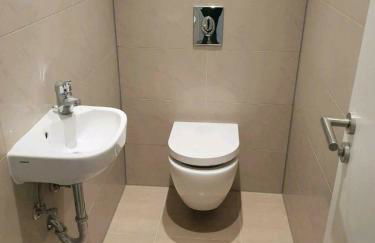 Ferienwohnung mit Jacuzzi Nähe Flughafen Köln Bonn - Foto 17