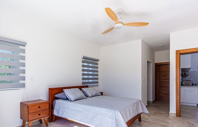 Spacious Family Suite, Ocean Village! - Photo 3