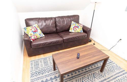 Centrally Located Winooski Apartment - Photo 11