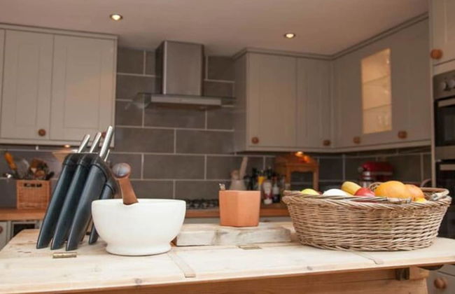 2 Bedroom House Next to the Sea, Lots of Fun! - Photo 11