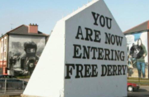 penthouse on the river foyle. foyleview apartments - Foto 21