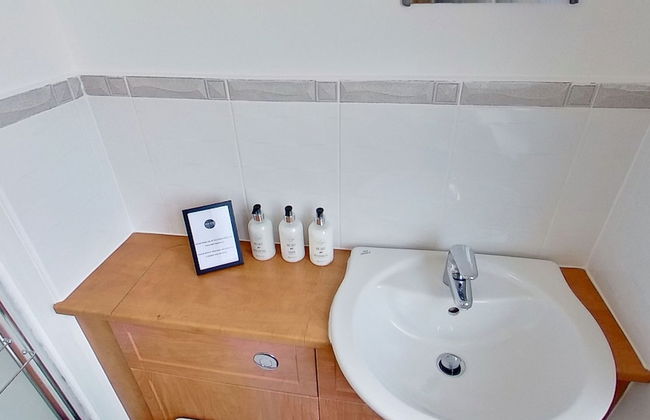 Orange Apartments Bothwell Road - Photo 15