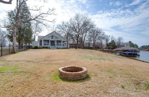 Dock and Lake Access Gem on Cedar Creek Reservoir - Foto 2