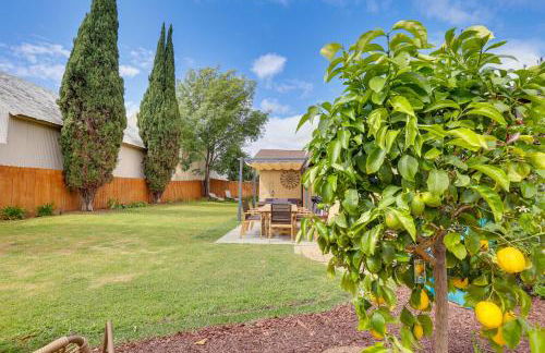 Sunny Oceanside Home with Patio, 5 Mi to Downtown! - Photo 3