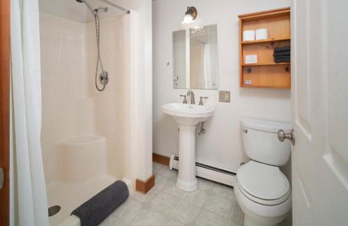 Mtn Views Colonial Home on Kingdom Trails! - Foto 22