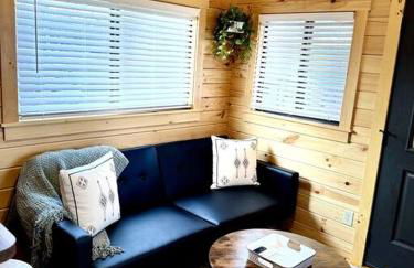 Charming Log Cabin with Loft on Lake James- Private Resort Amenities - Foto 6