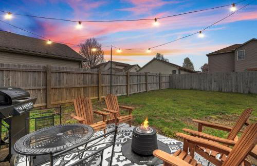 Spacious King Suite, Game Room, Patio, Firepit - Foto 1