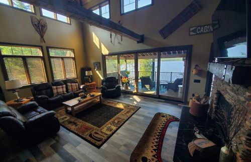 Downeast Sunset Luxury Lakehouse - Photo 52