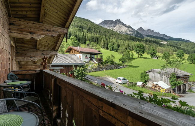 Cozy Feel Good Holiday Apartment in Leogang - Foto 1