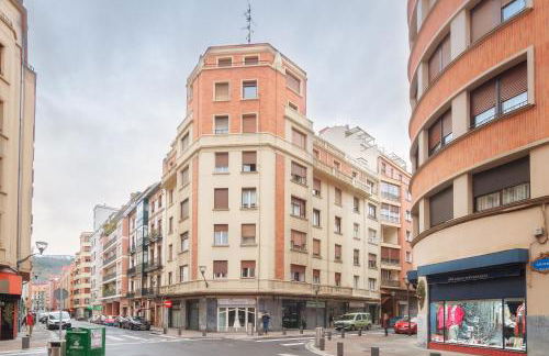 MODERN LOVELY HOUSE GUGGENHEIM - Foto 31