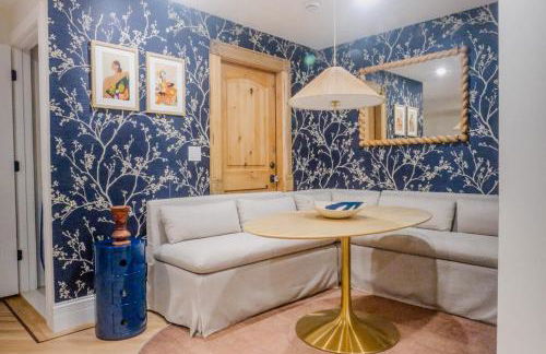 Charming Garden Lvl Brownstone - Foto 6