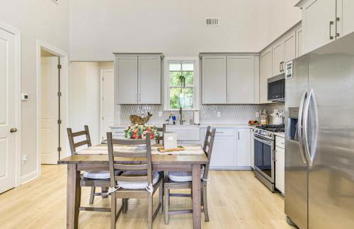 Walk to Boat Ramp Lake Greenwood Getaway! - Foto 7