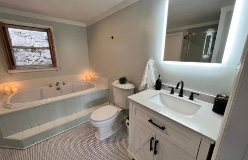 Cozy Cabin on the Lake w/ HotTub - Foto 56