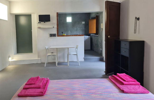 Nut House Apartment Near the sea in a Villa With Garden - Foto 6