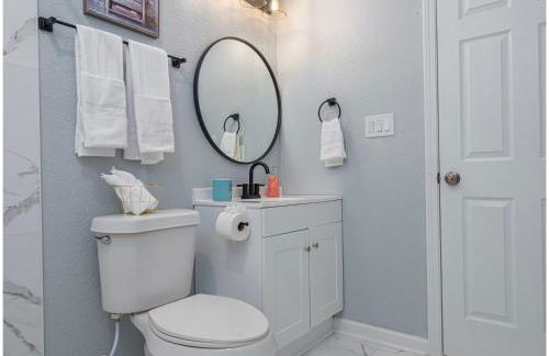 Heaven-sent Convenient 4br/ 3BA Near Downtown - Foto 62