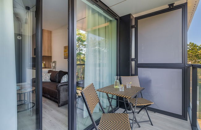 Shellter Suita Flora by Renters Prestige - Photo 15