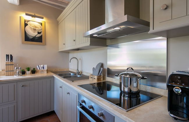 Plush Holiday Home in Cortona with Hot Tub - Foto 9