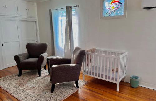 3 bed 2 bath Hacienda near Downtown and NMSU. - Photo 10