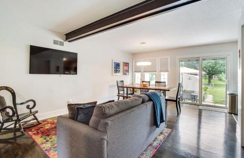 Bright and Sunny Getaway with Bikes 1 Mi to ESU! - Foto 8