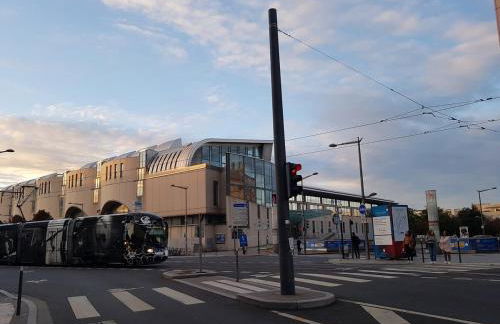 Duplex cosy - 3 chambres avec garage, balcon et clim - Foto 21