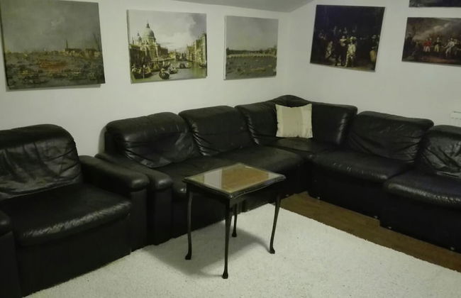 Lili's House - Photo 3