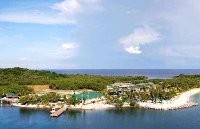 Roatan Hop on Hop Off Bus Tour - Photo 1