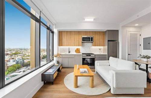 Posh Studio with Luxe Amenities in Prime Location! - Photo 1