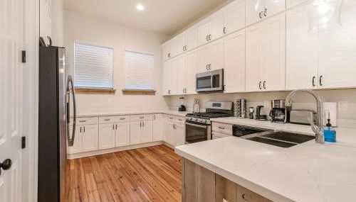 Hosteeva 3 BR Cottage Close to St Charles 5 m Ride to FQ - Foto 2