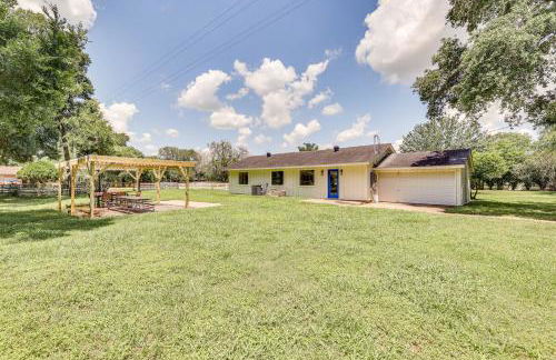 Bright Wallis Cottage with Pergola and Grill! - Foto 20