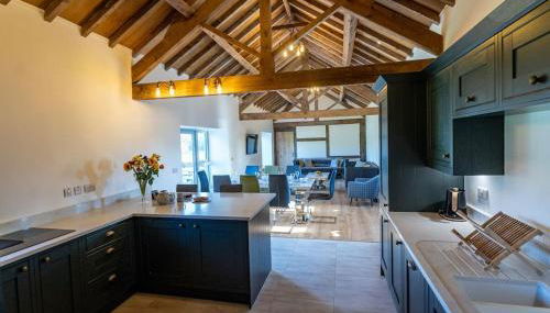 Long Barn, seaside cosy cottage for 8 - Foto 1