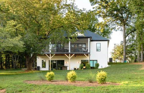 The Flat - A Lake View Retreat with Dock Access - Foto 2