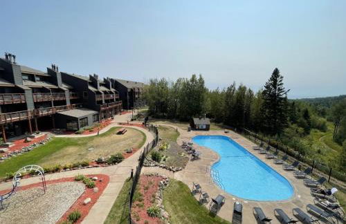 Ski in Ski out Townhome, Indoor and outdoor pools, hot tub, fire pits, and more - Foto 58