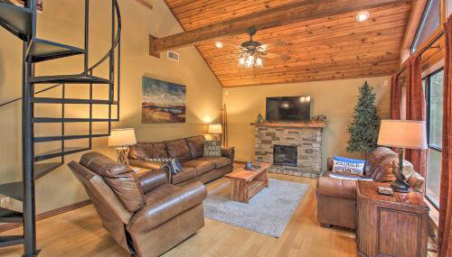 Waterfront Lake Dardanelle Home with Dock and Fire Pit - Foto 4