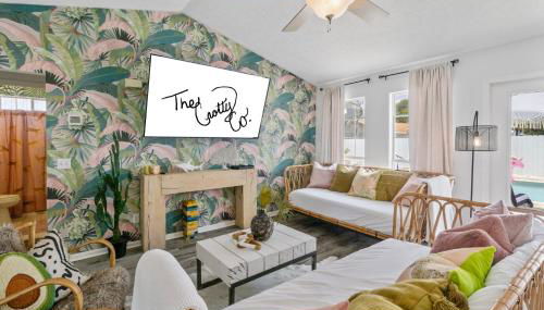 Steps to the beach & close to 30A! Private pool with sundeck & putt putt golf! - Foto 2