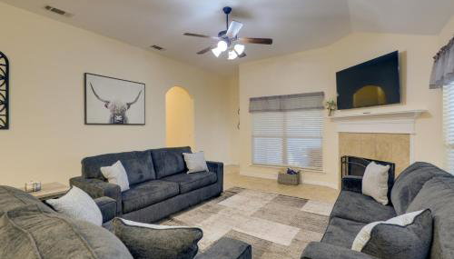 6 Mi to Dtwn Mansfield! Family Getaway with Patio - Foto 4