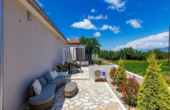 Serene Escape Near Zadar With Private Pool & Charming Outdoor Oasis - Foto 15